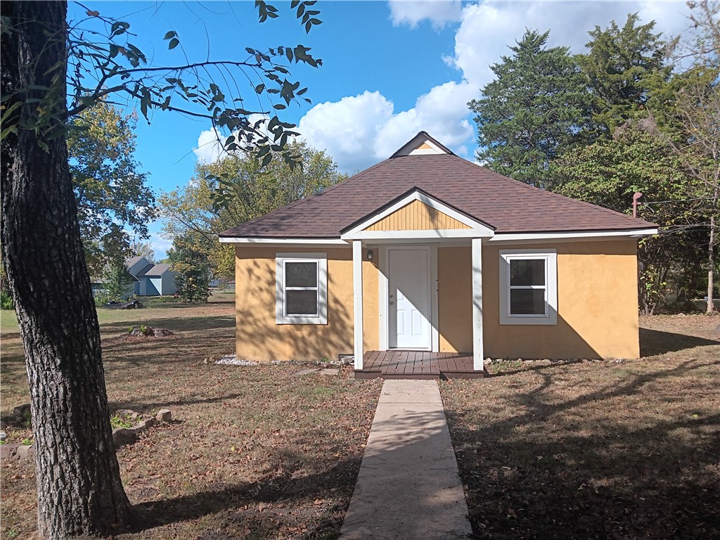 8th St, Green Forest, AR 72638