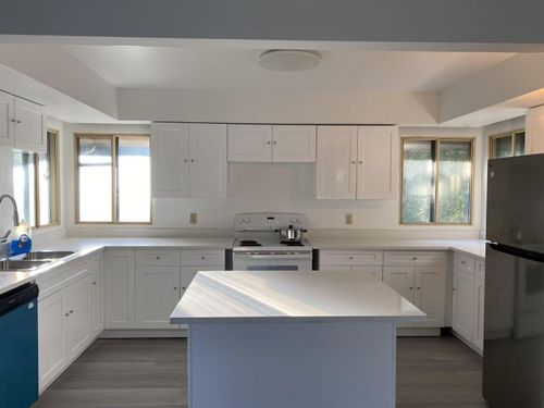 75xx 184 St, Surrey, BC, V4N5V3 | Card Image