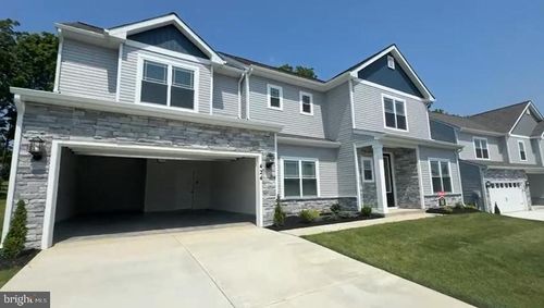 424 Abigail Ave, WAYNESBORO, PA, 17268-7900 | Card Image