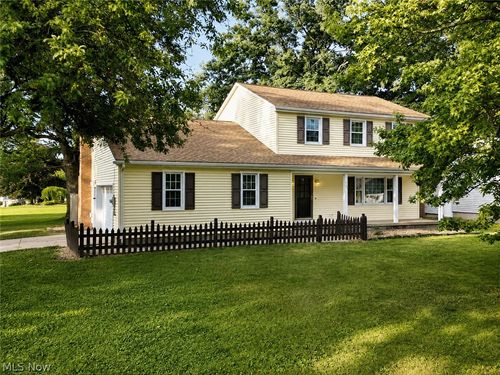 707 Oakridge Dr, Boardman, OH, 44512-3545 | Card Image