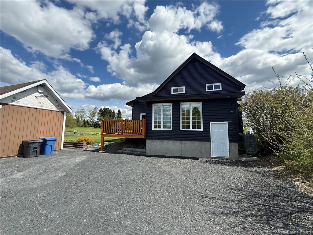 Residential in Saint-Joseph-De-Madawaska 5