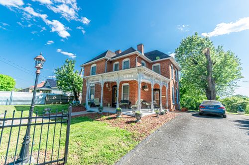 111 W 4th Ave, Watauga, TN, 37694-3001 | Card Image