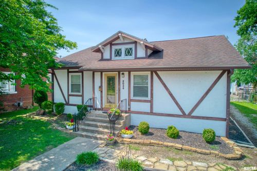 2036 Spruce St, Murphysboro, IL, 62966-2341 | Card Image