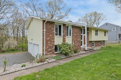 112 Lagana Avenue, House other with 3 bedrooms, 2 bathrooms and null parking in Southington CT | Image 1