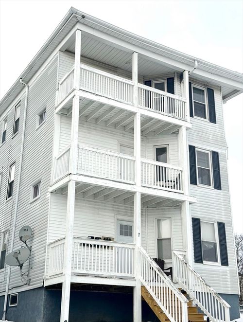 2-7 Dartmouth, Worcester, MA, 01604 | Card Image