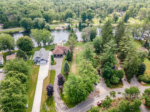 1705 Peninsula Point Rd, Severn Bridge, ON, P0E1N0 | Card Image