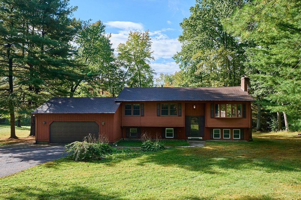 Howard St, Belchertown, MA 01007