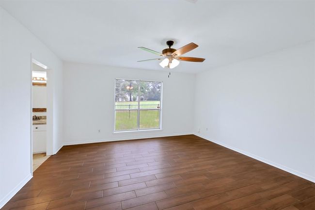 20031 Sunny Shores Dr, House other with 3 bedrooms, 2 bathrooms and 3 parking in Humble TX | Image 11