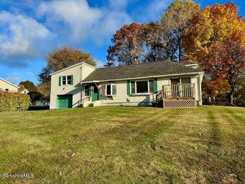 41 Highland Ave, Pittsfield, MA, 01201-2413 | Card Image