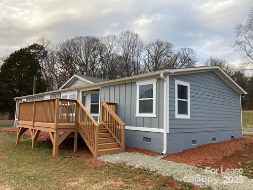 1030 Mckay Rd, Newton, NC, 28658-9383 | Card Image