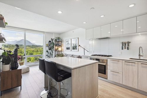 1608-680 Seylynn Cres, North Vancouver, BC, V7J0B5 | Card Image