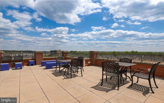 APT-405 - 680 Watermans Dr, Condo with 2 bedrooms, 3 bathrooms and null parking in Woodbridge VA | Image 6