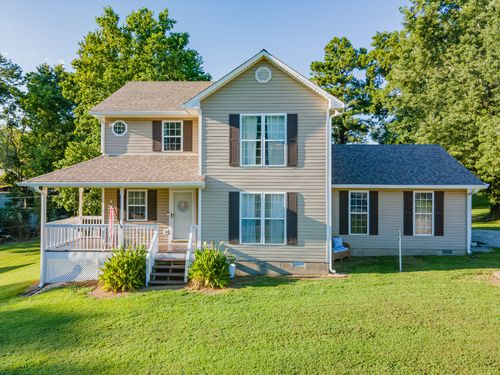303 Borum Ave, Hohenwald, TN, 38462-1005 | Card Image