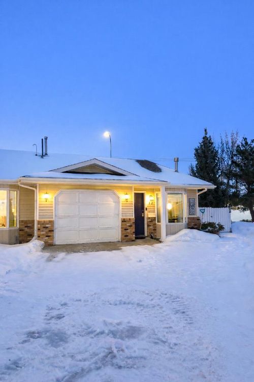 32 Ramsey Close, Red Deer, AB, T4P3K1 | Card Image