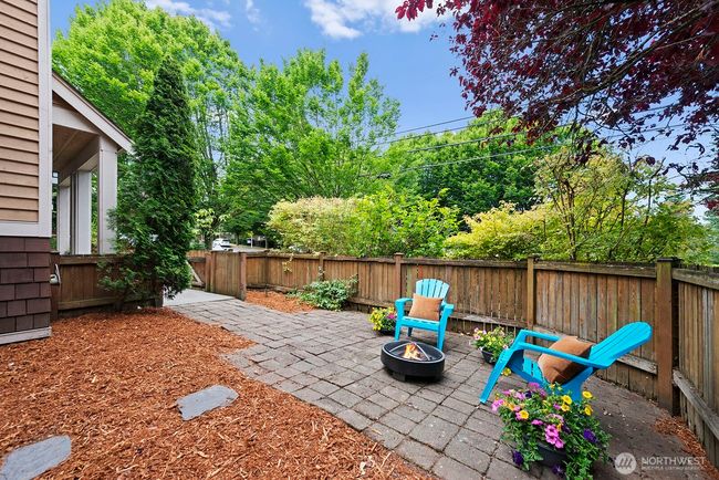 9400 35th Avenue Sw, Townhouse with 3 bedrooms, 3 bathrooms and 1 parking in Seattle WA | Image 26