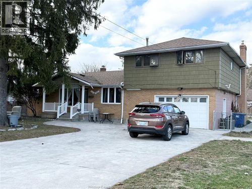 564 Wallace Ave, Windsor, ON, N9G1L9 | Card Image