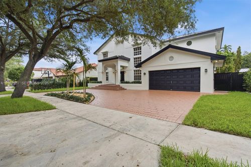 0-8320 Nw 167th Ter, Miami Lakes, FL, 33016-3448 | Card Image