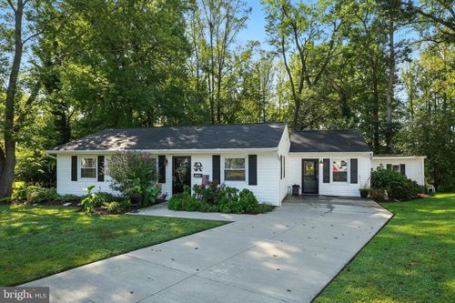 1329 Saxon St, WOODBRIDGE, VA, 22191-2947 | Card Image