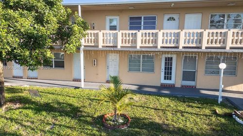 apt-15-20311 Ne 2nd Ave, Miami, FL, 33179-2332 | Card Image