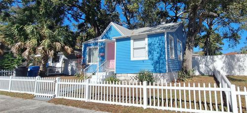 821 Newton Ave S, ST PETERSBURG, FL, 33701-5325 | Card Image