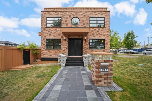 6733 Vivian St, Vancouver, BC, V5S2T7 | Card Image