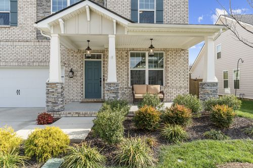 413 Mabels Way, Mount Juliet, TN, 37122-6611 | Card Image