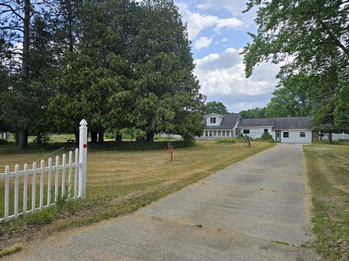 14160 New Millpond Road, Big Rapids Charter Township, MI, 49307 | Card Image