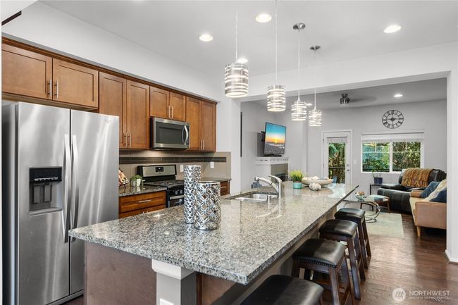 Functional open floor plan - great for entertaining! | Image 4