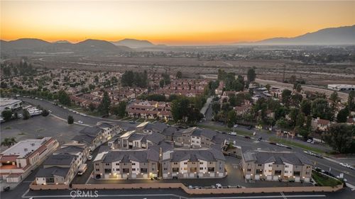 1122 Santo Antonio Dr, Colton, CA, 92324-4215 | Card Image