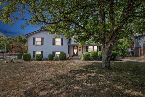 3409 Elmendorf Pl, Lexington, KY, 40517-2765 | Card Image