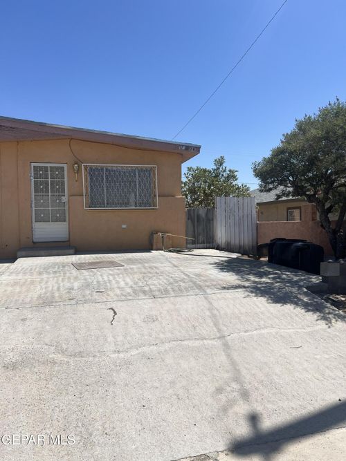 apt-b-1710 Banker Rd, Canutillo, TX, 79835-8911 | Card Image