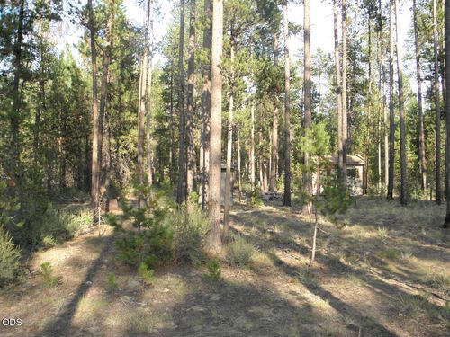 15855 Twin Drive, La Pine, OR, 97739 | Card Image