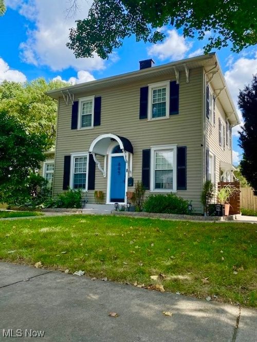 803 W 4th St, Williamstown, WV, 26187-1005 | Card Image