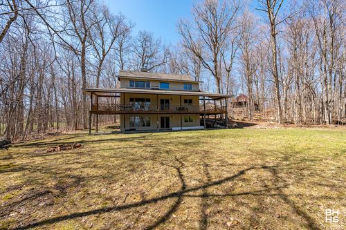 11 Clubhouse Way, Essex, NY, 12936-2122 | Card Image