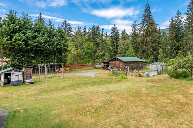 1301 Sayward Rd, House other with 5 bedrooms, 3 bathrooms and 6 parking in Sayward BC | Image 46