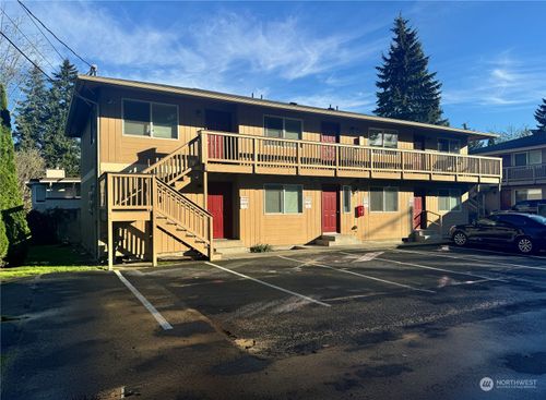 107 W Casino Road, Everett, WA, 98203 | Card Image