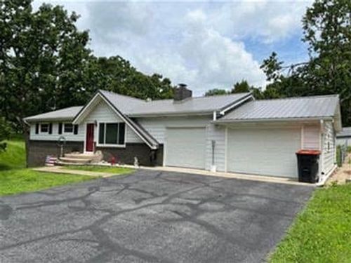 111 Robinhood Dr, Cassville, MO, 65625 | Card Image