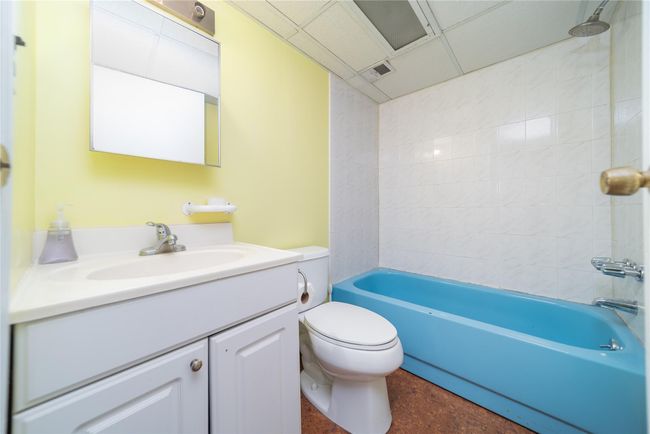 58 219 Th St, House other with 4 bedrooms, 3 bathrooms and null parking in Bayside Hills NY | Image 11