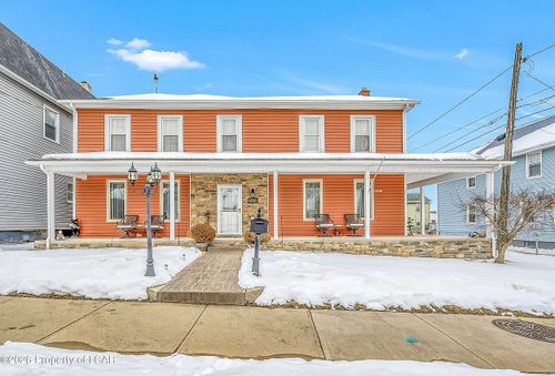 40 Coal St, Plymouth, PA, 18651-1057 | Card Image