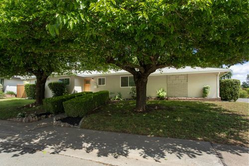 5024 Saddlewood Street, Sacramento, CA, 95841 | Card Image