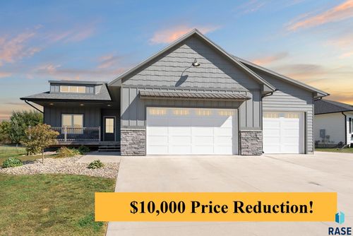 116 Lynx St, Valley Springs, SD, 57068-2010 | Card Image