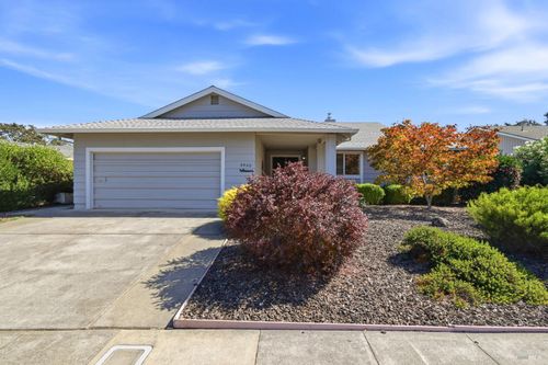 8800 Oakmont Drive, Santa Rosa, CA, 95409 | Card Image