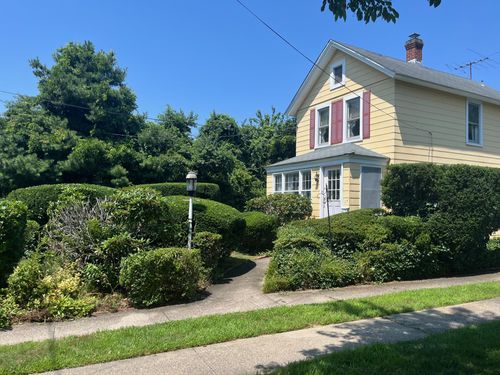 57 Jefferson St, East Islip, NY, 11730-1828 | Card Image