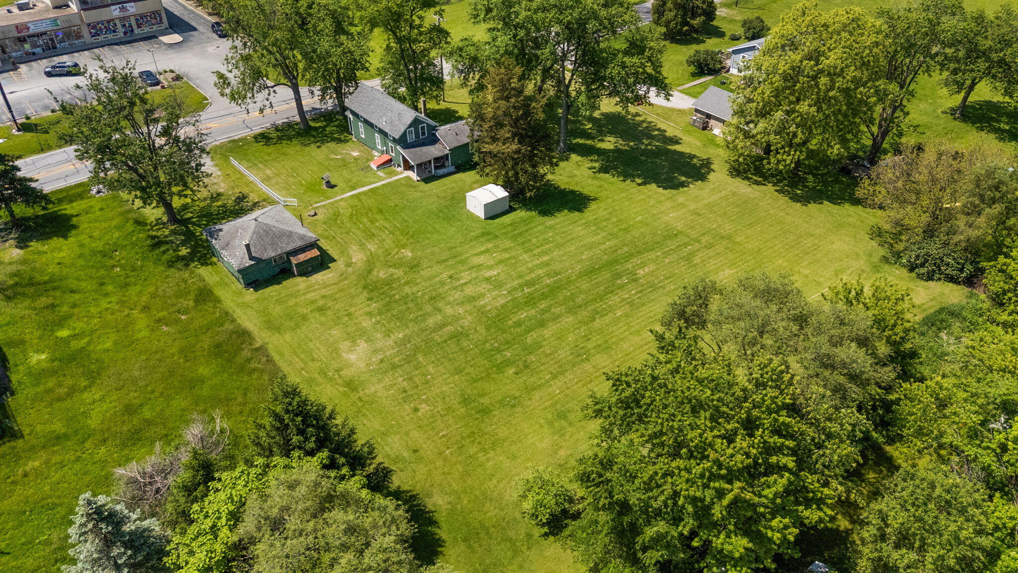 Land in Dyer 4