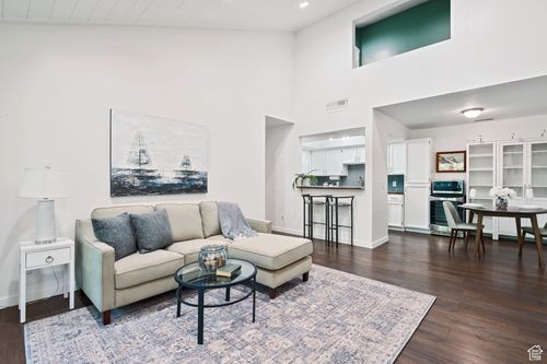 2-1482 E Foxboro Dr, Salt Lake City, UT, 84106-4404 | Card Image