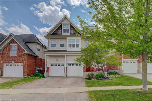 729 Keats Way, Waterloo, ON, N2T2Y2 | Card Image