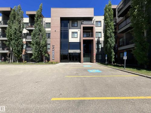 1004 Rosenthal Blvd Nw, Edmonton, AB, T5T7C6 | Card Image