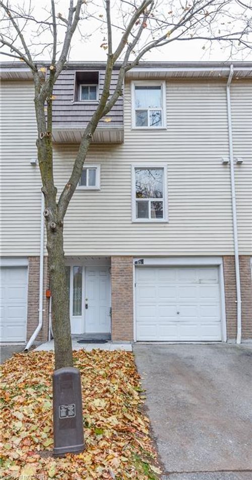 85 Enmount Dr, Brampton, ON, L6T4C9 | Card Image