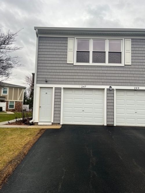 247-247 Nantucket Hbr, Schaumburg, IL, 60193-4276 | Card Image