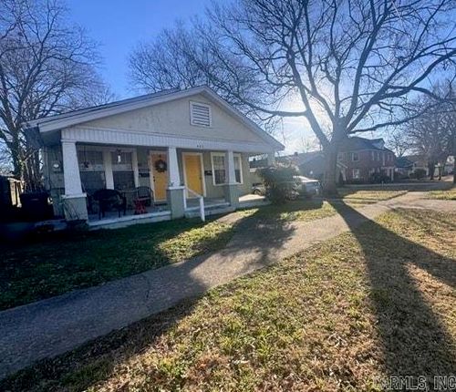 402 W Sevier St, Benton, AR, 72015-4099 | Card Image